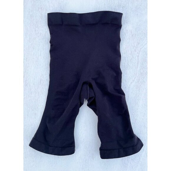 SKIMS Kim Kardashian Other - SKIMS Kim K. Seamless Sculpt Mid Thigh Short ONYX Size S/M SH-MTS-0602 NWOT